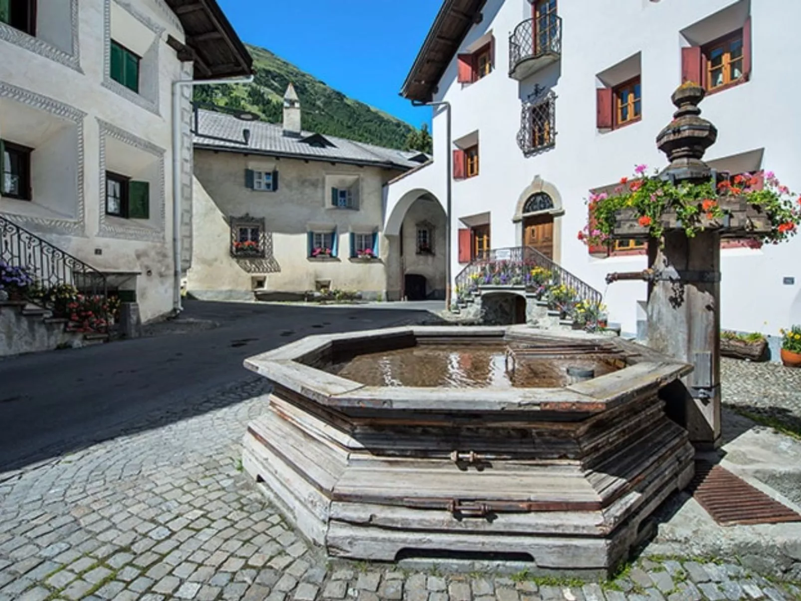 Chesa Michel Palü - Buiten