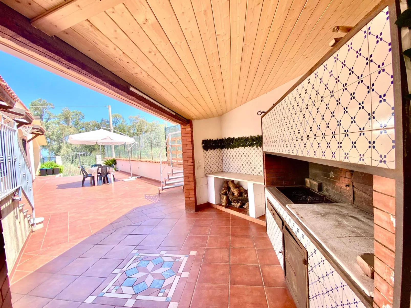 Villa Grace, Strand 200 m entfernt - Image-tags.info