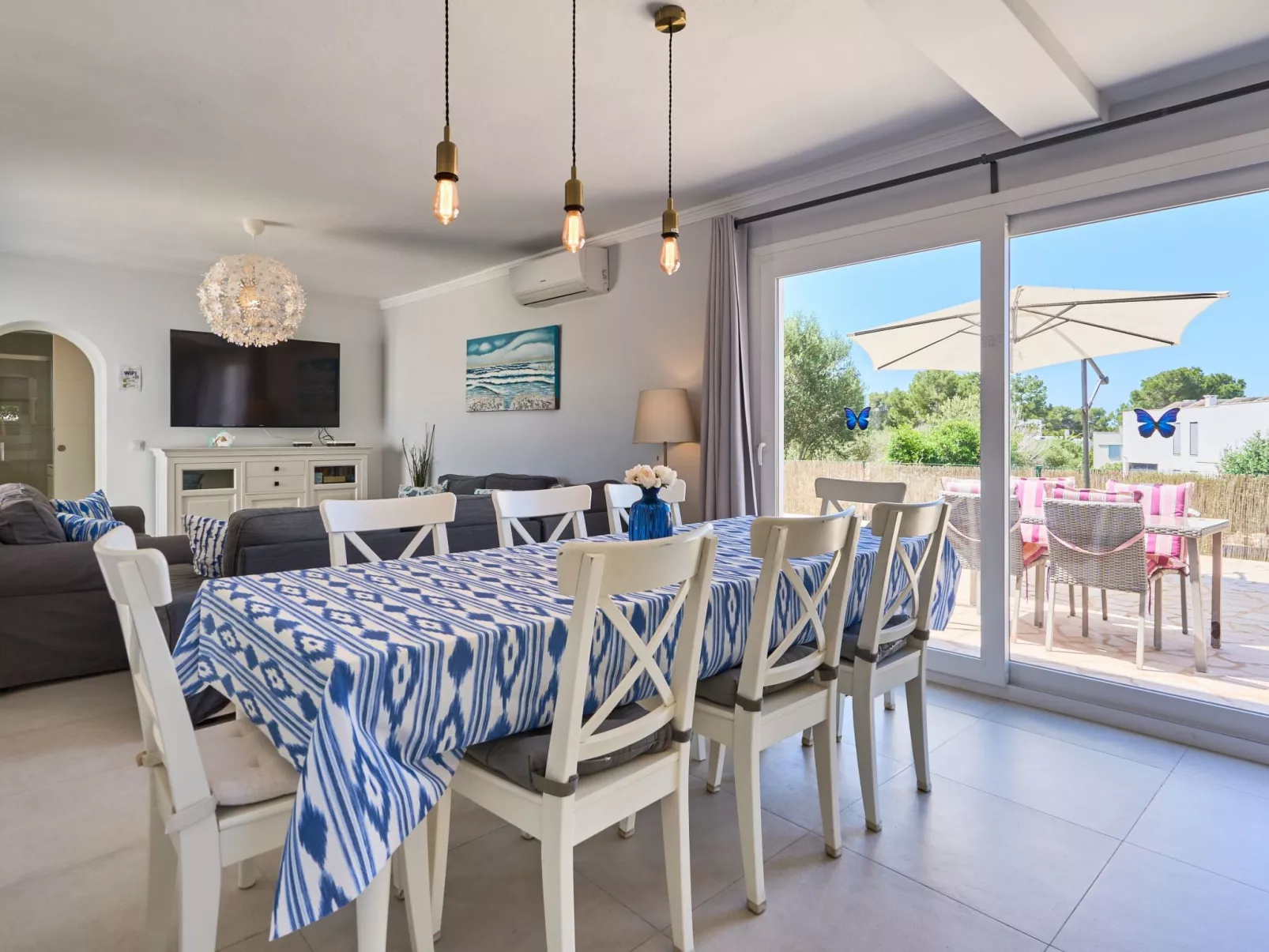 Guadi - Buiten