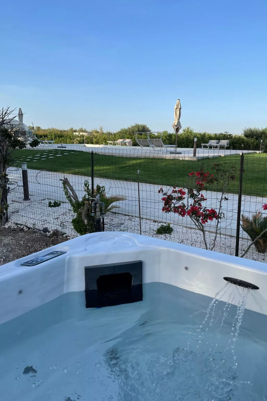 In Noto mit Terrasse, Garten und gemeinsamem Pool - Image-tags.info