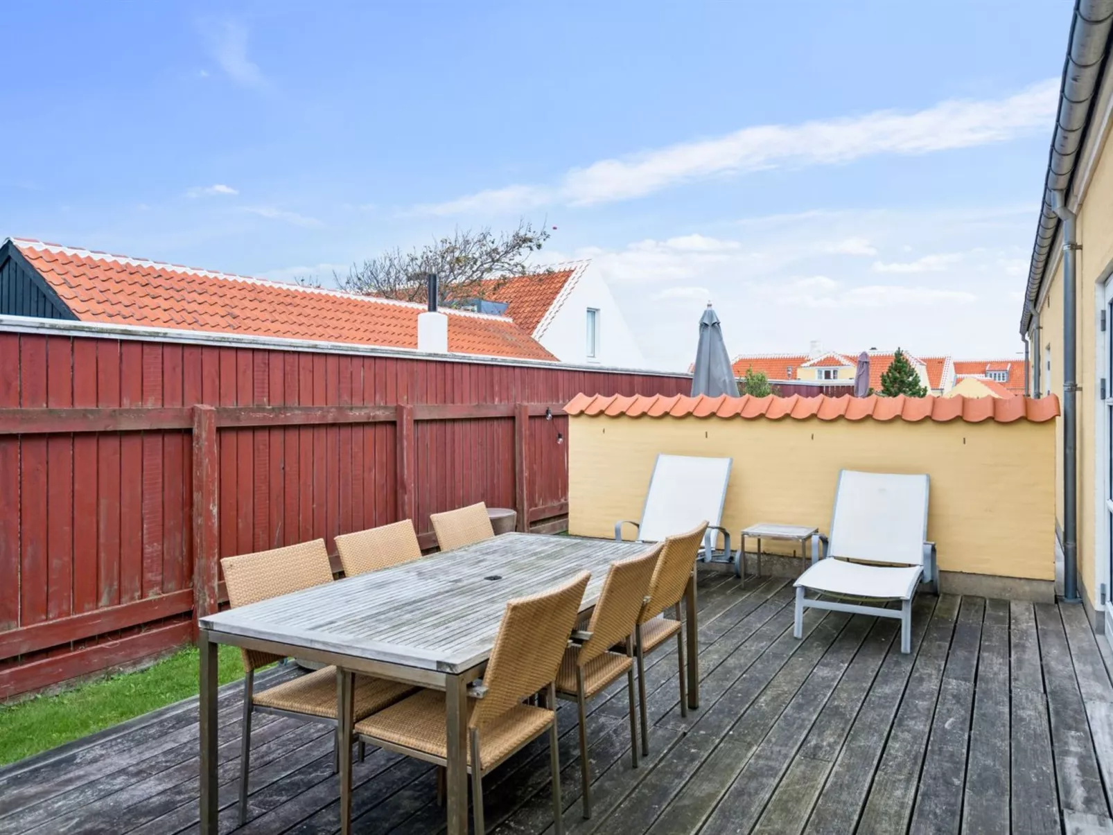 "Annrike" - 900m from the sea - Buiten