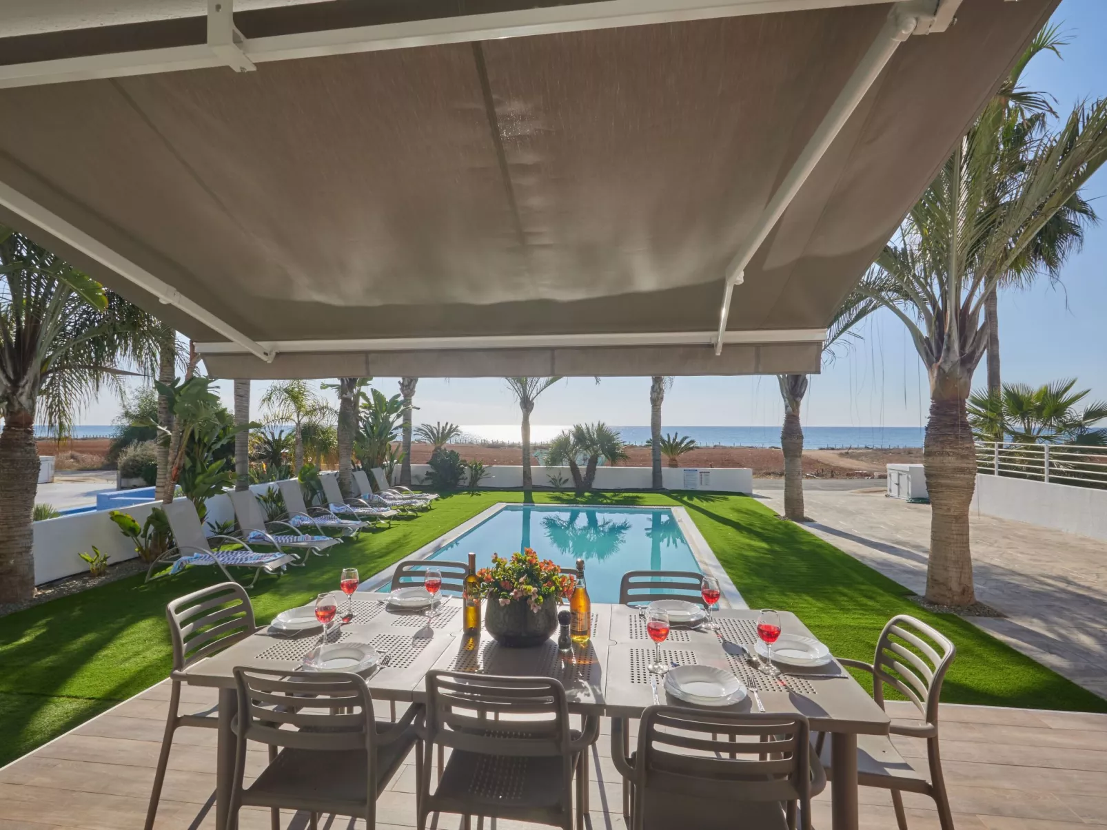 Moderne, geräumige Ferienvilla - Image-tags.info