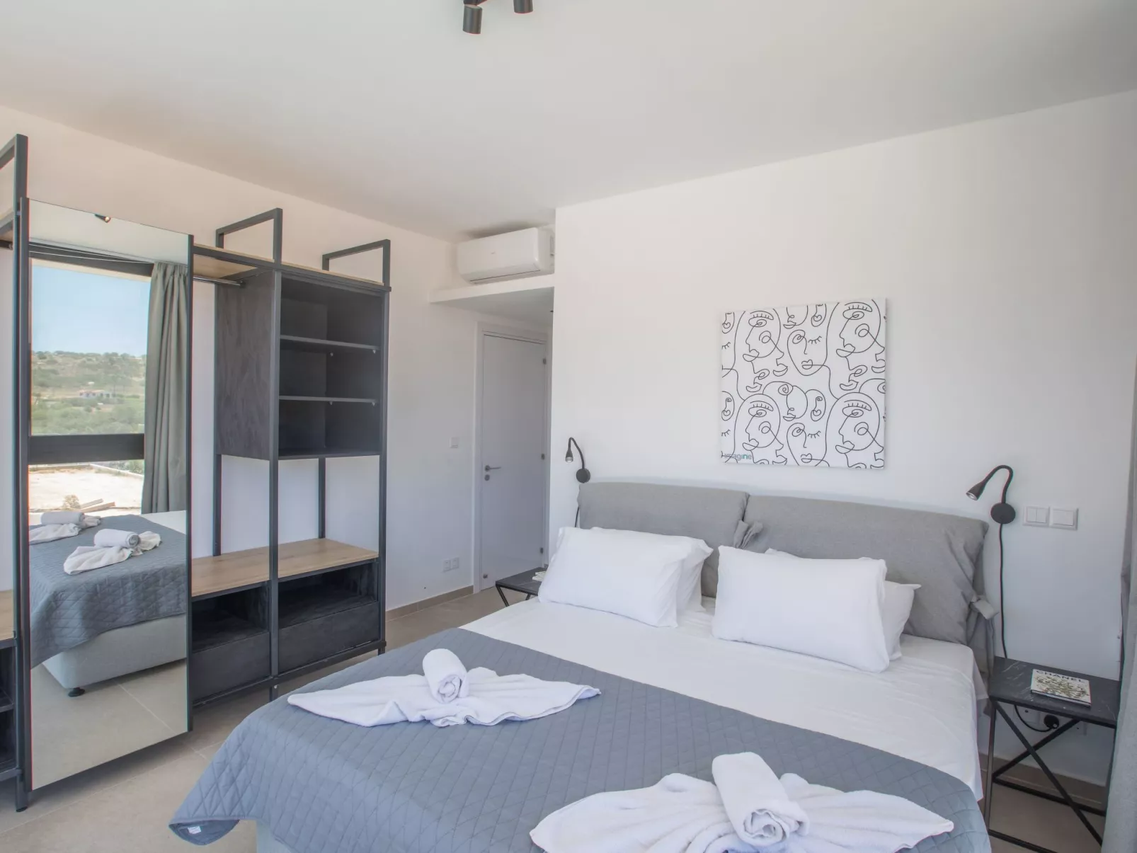 Geräumige Villa mit großem Garten und Pool - Image-tags.info