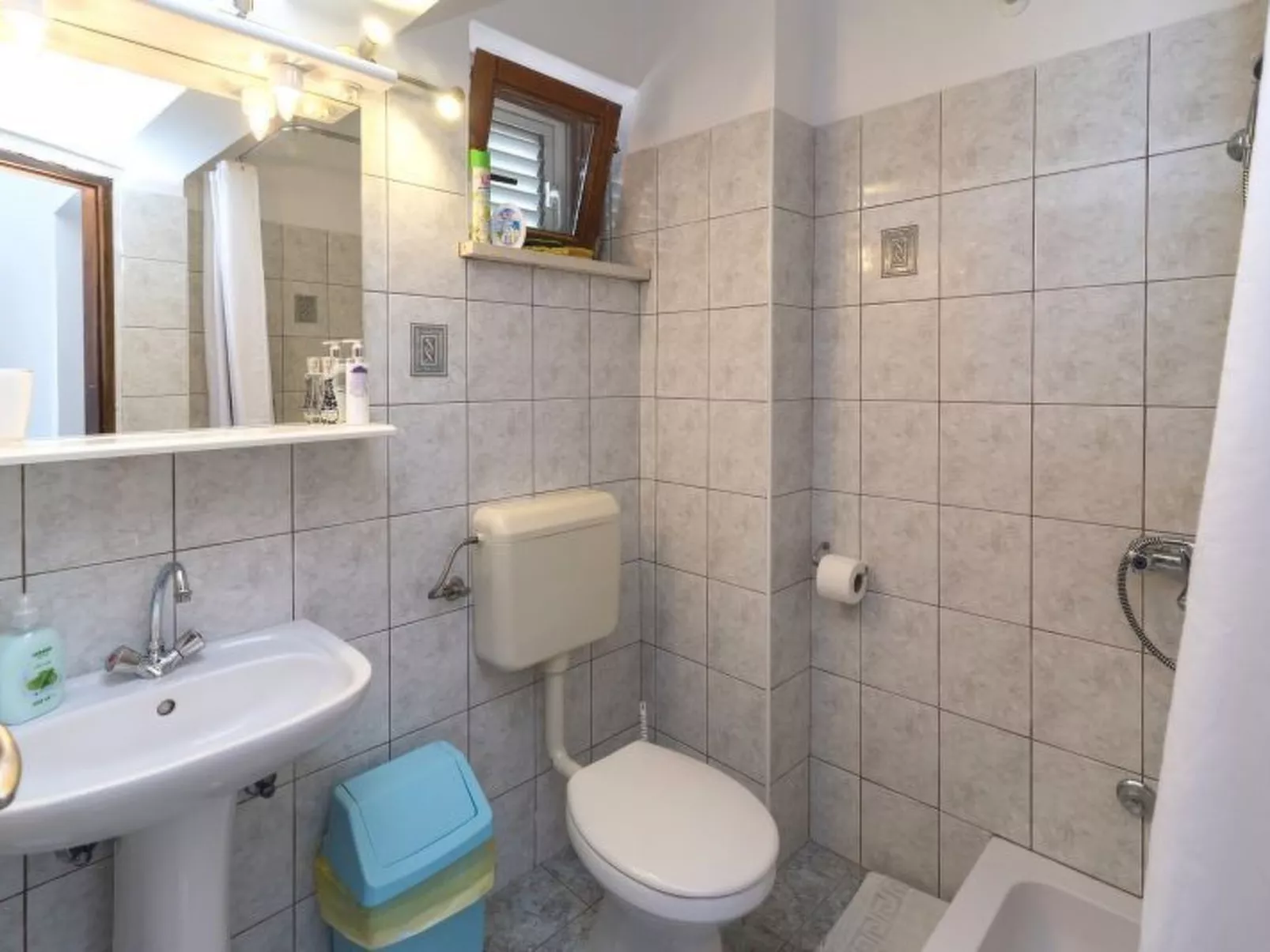 Apartman Višnja  - ID 2106 - Image-tags.info