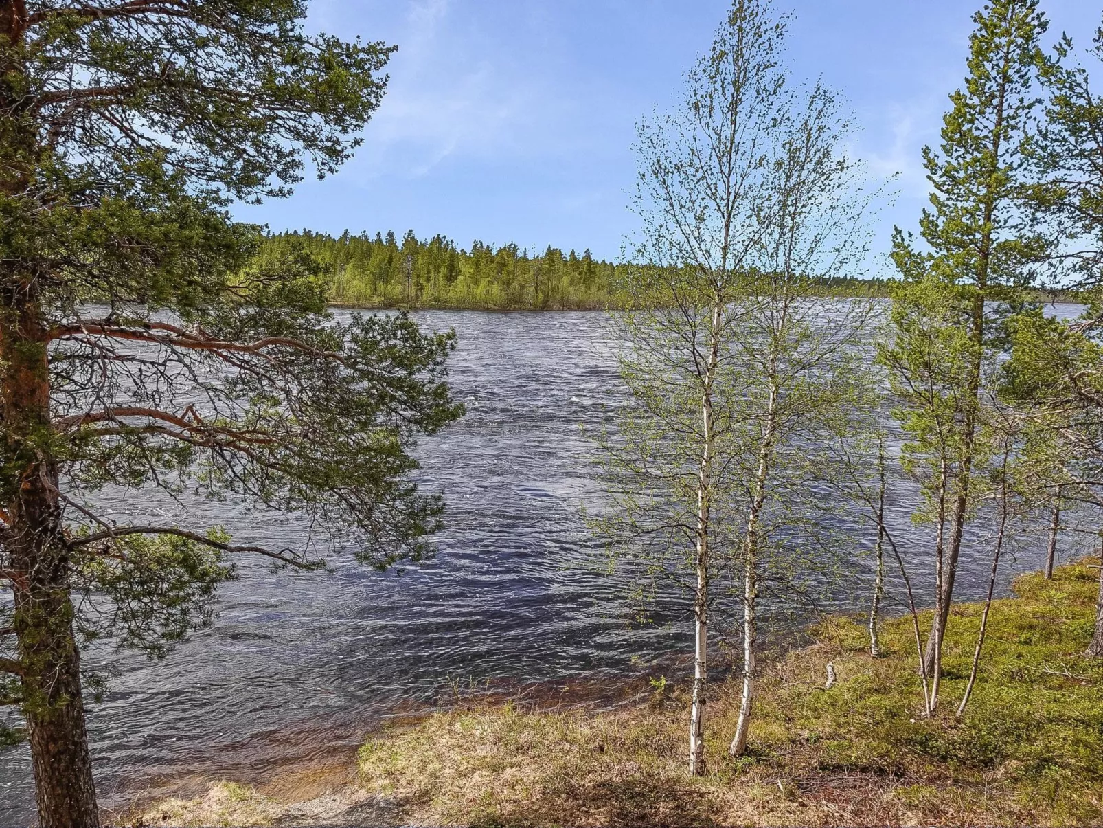 Luongasloma 2 - Binnen