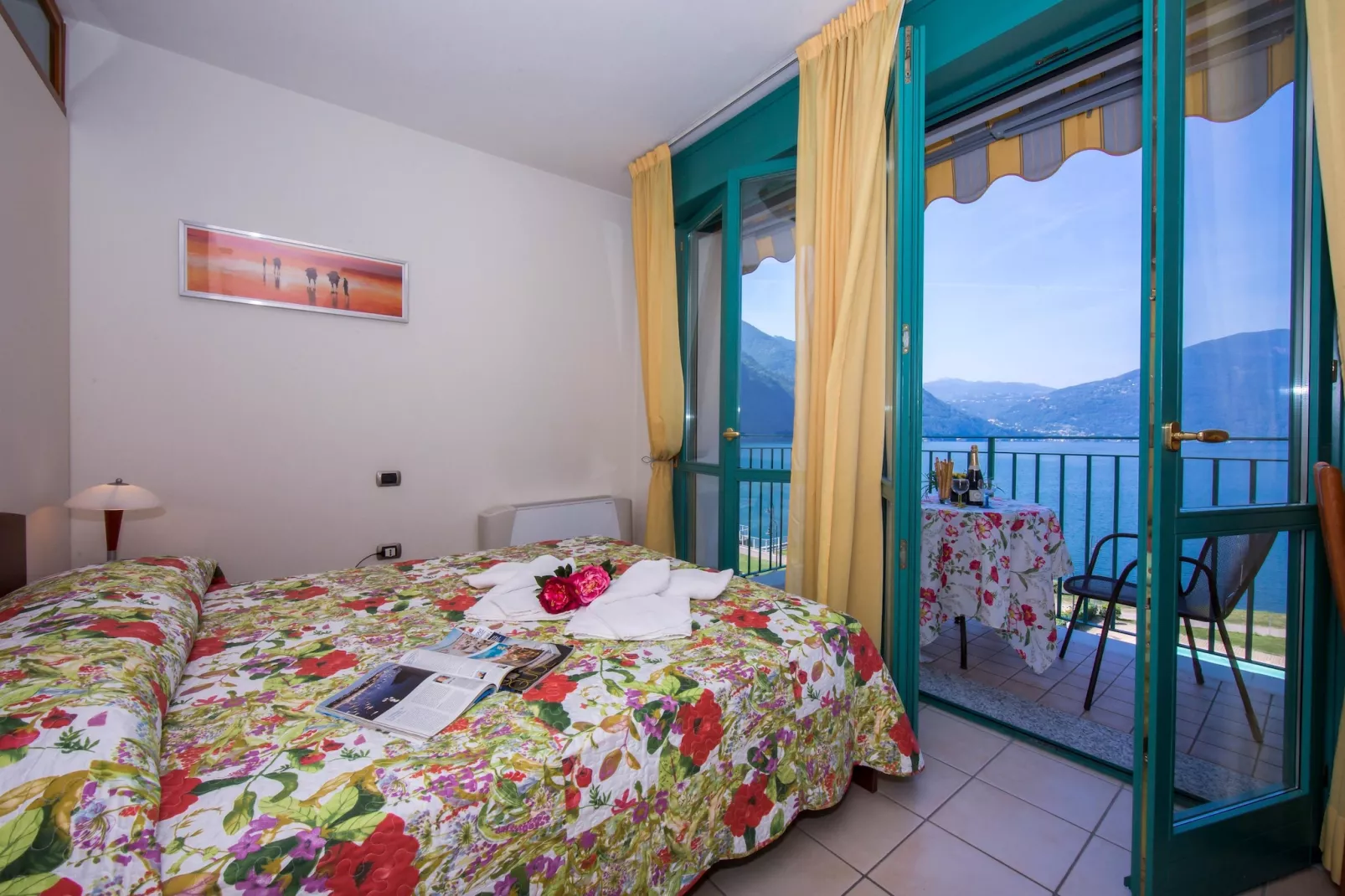 RESIDENCE PORTO LETIZIA - PALACE-1ROOM APT 4 PAX LAKE VIEW PLUS 8205 - P1LP4 - Slaapkamer