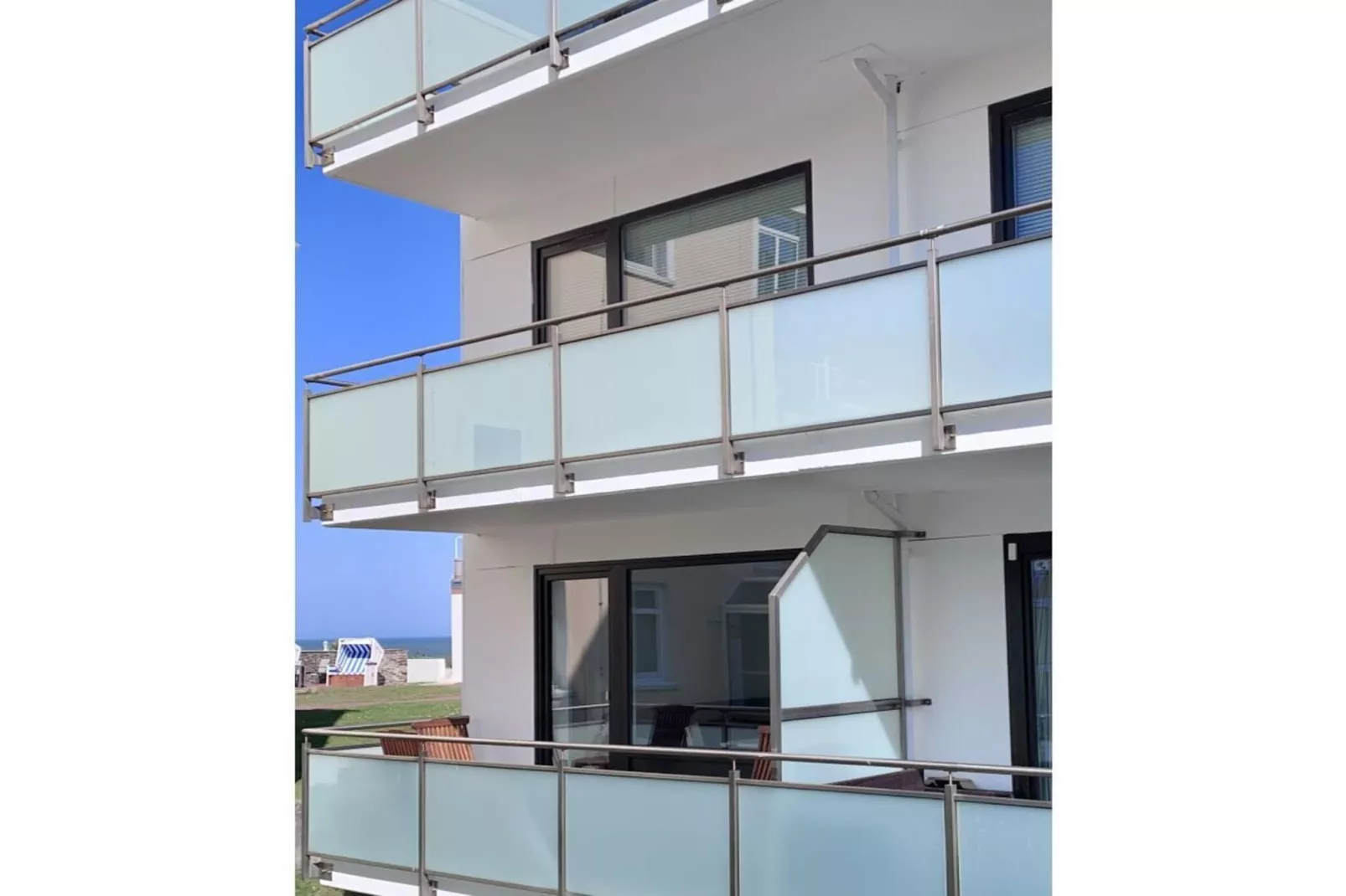 435321-Buitenkant zomer