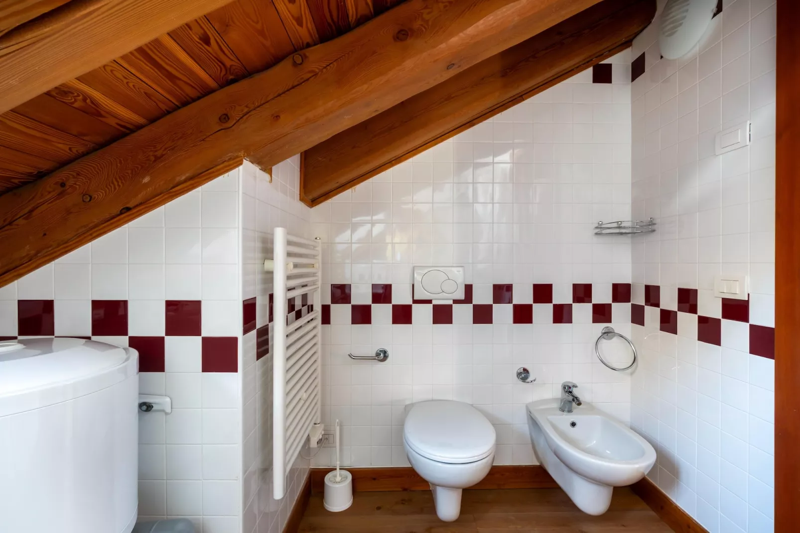 BILO 1 CERESOLE-Badkamer