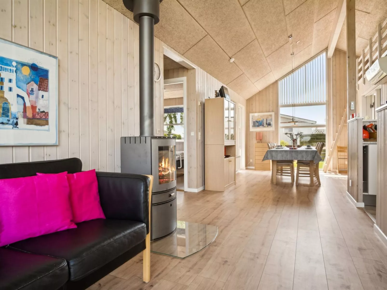 "Neno" - 100m from the sea-Binnen