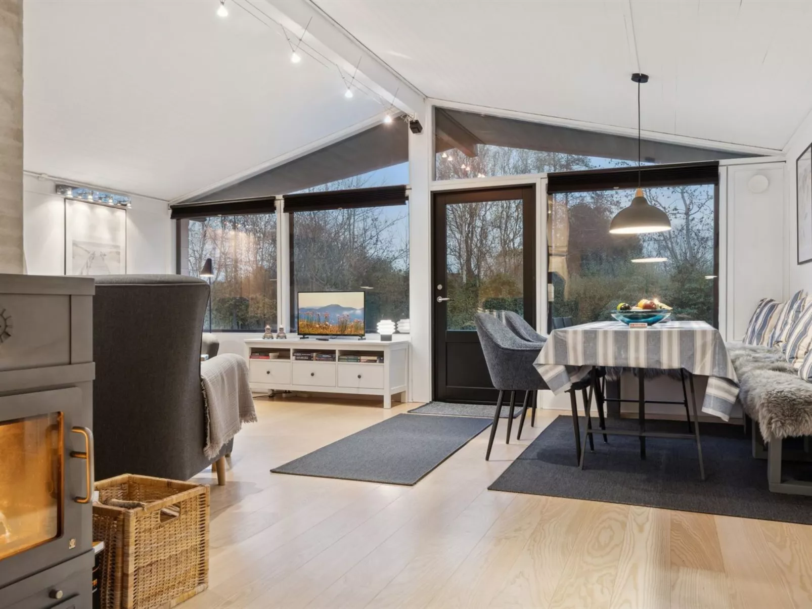 "Ordan" - 140m to the fjord-Binnen