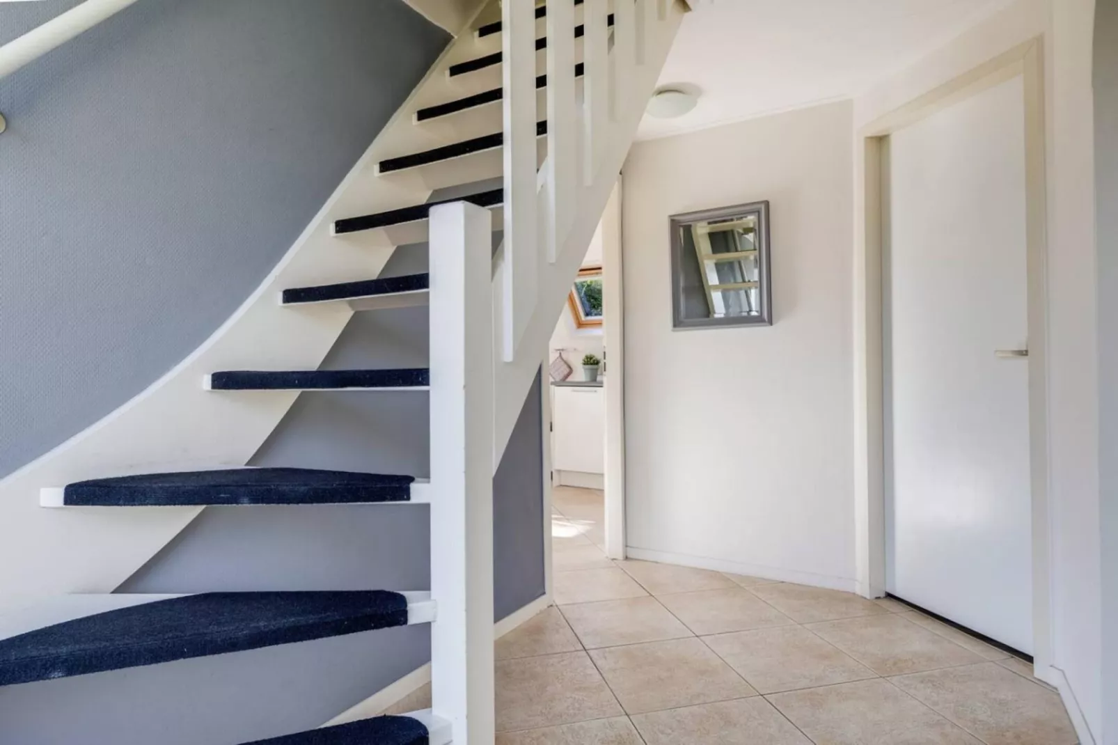 92 | Gaai | Prachtige bungalow nabij natuur-Overloop