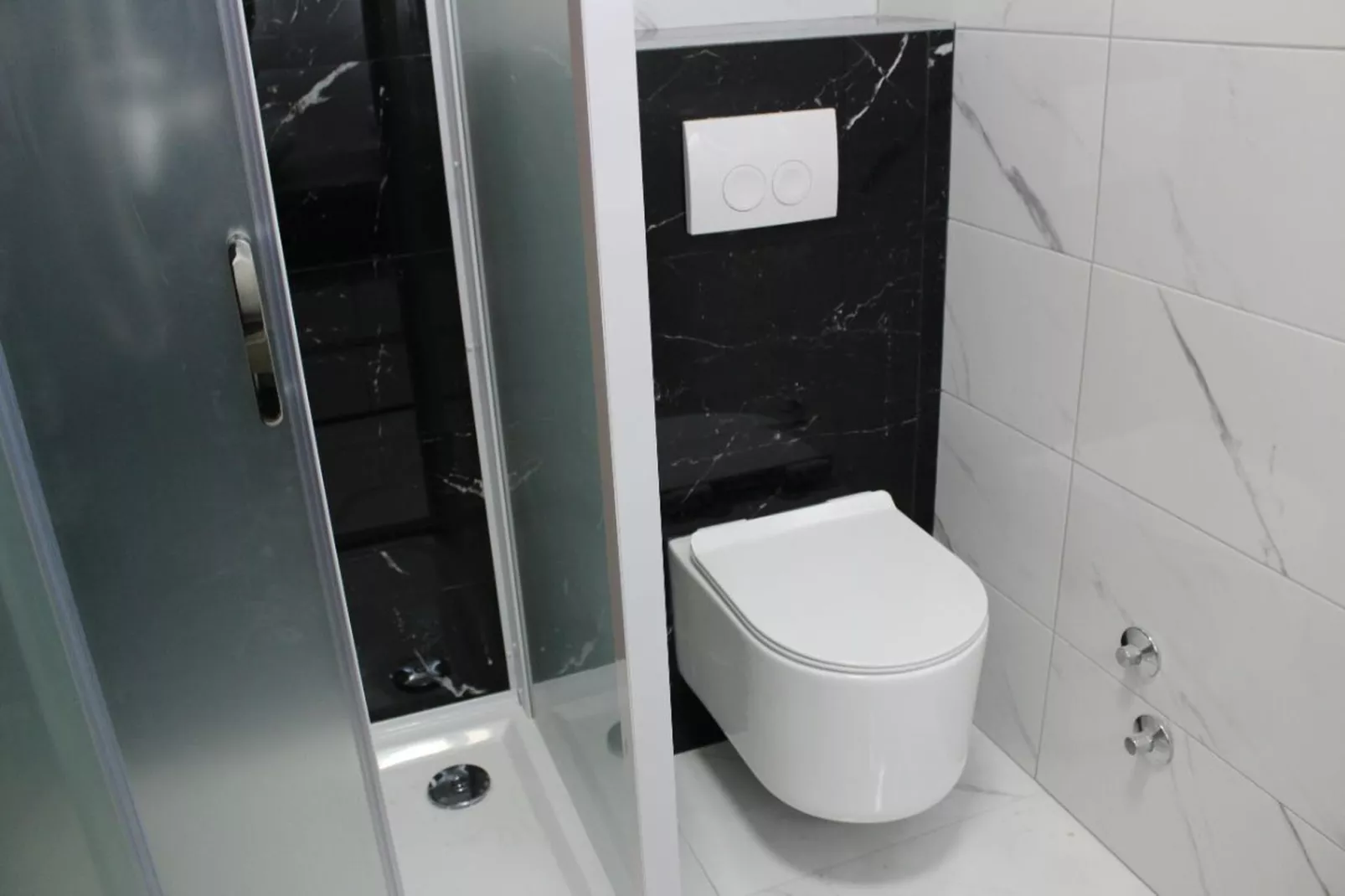 Sv Marija2 - Ferienwohnung 4 - Typ 4plus2-Badkamer