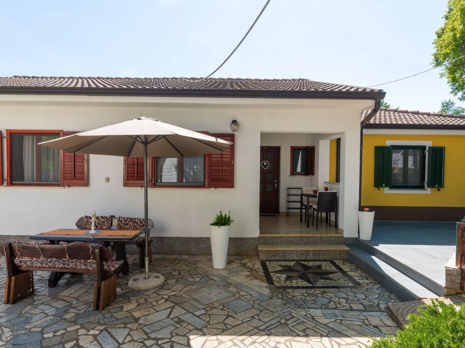 Haus Garden - Buiten