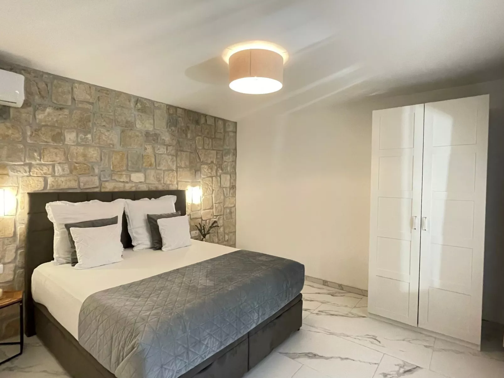 Stonehouse-Pag - Image-tags.info