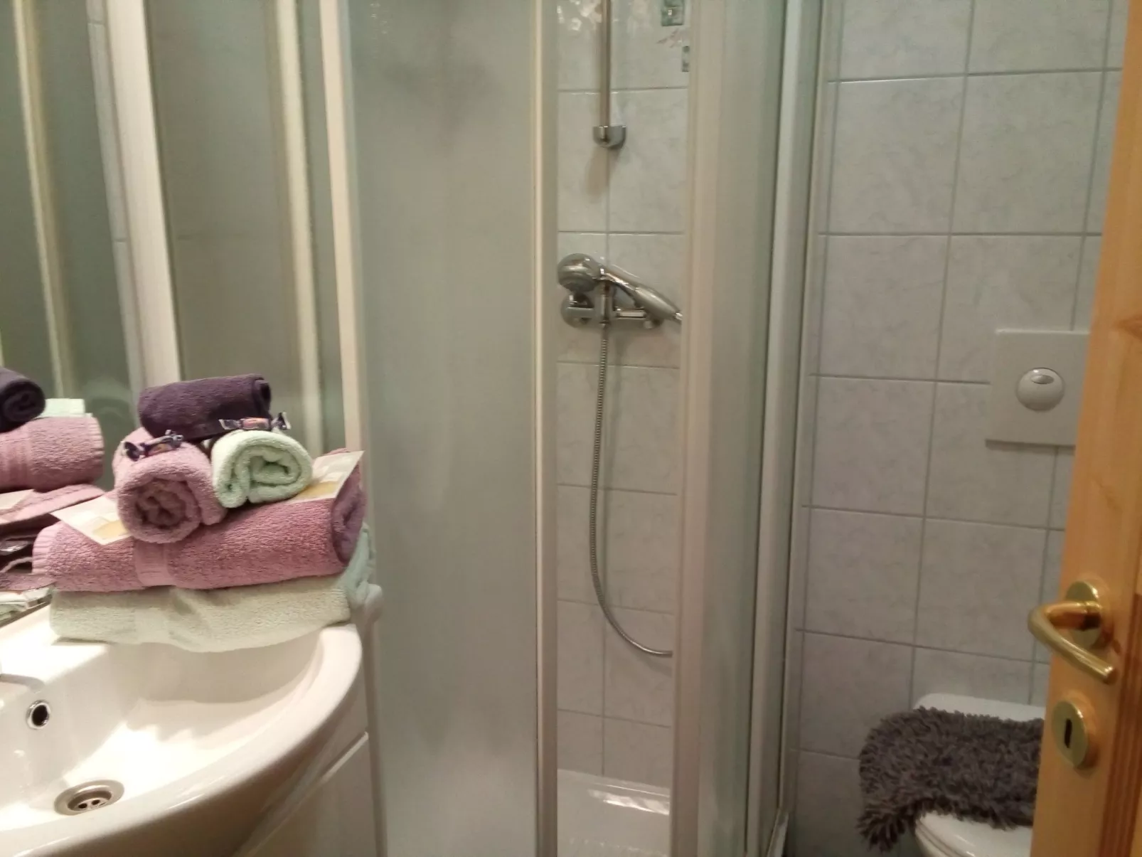 Studio-Appartement mit Balkon - Image-tags.info