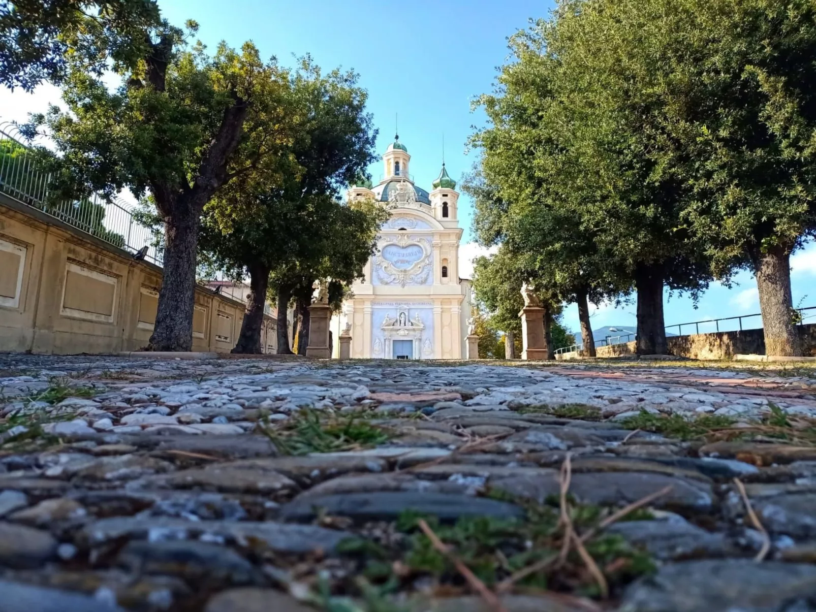 Wohnung mit Garten, wenige Minuten vom Meer entfernt - Image-tags.info