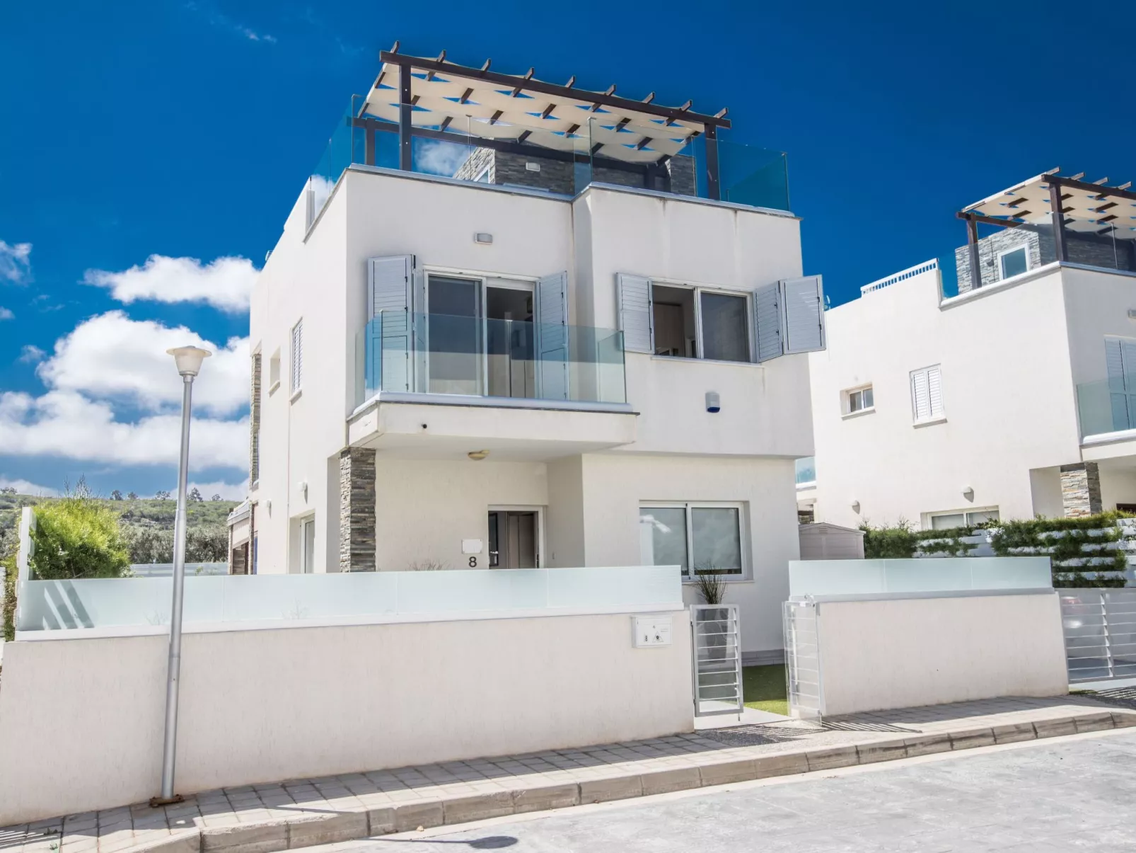 Moderne 4-Schlafzimmer-Villa im Zentrum von Protaras - Image-tags.info