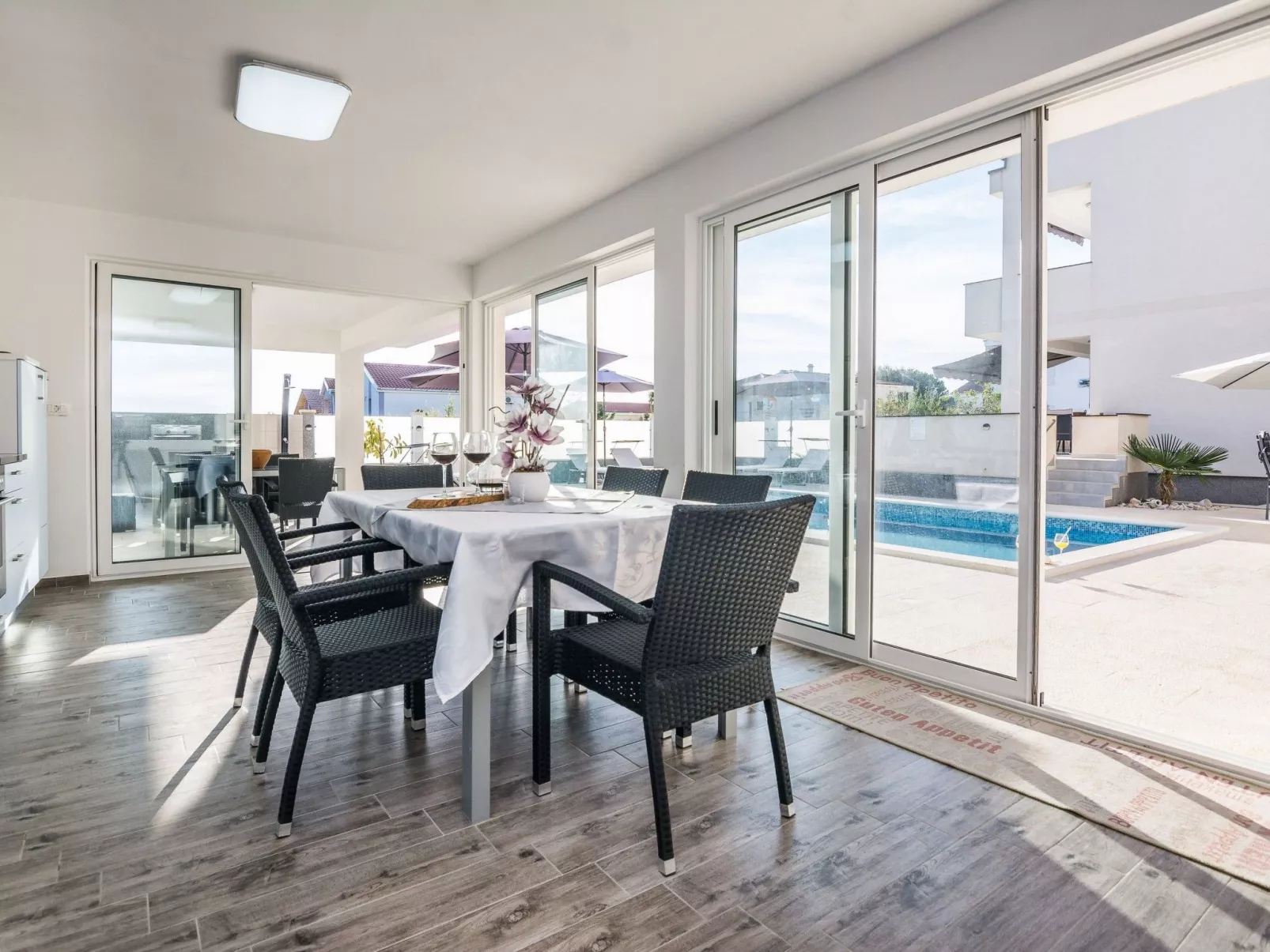 Apartment Olujic 1 - Image-tags.info