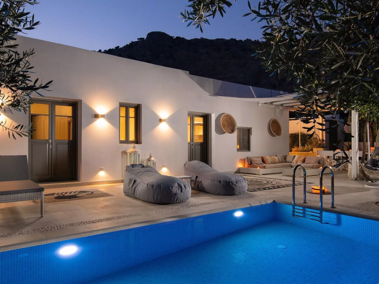 In Pefki mit privatem Pool - Image-tags.info