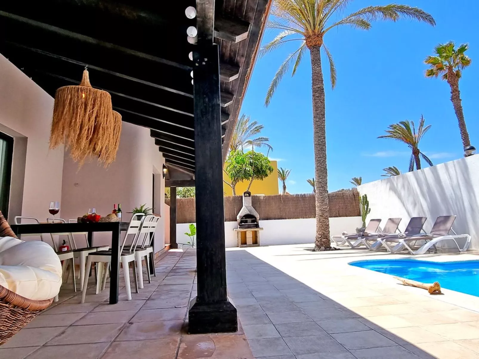 Komfortables Ferienhaus in Corralejo mit privatem Garten und beheiztem Pool - Image-tags.info