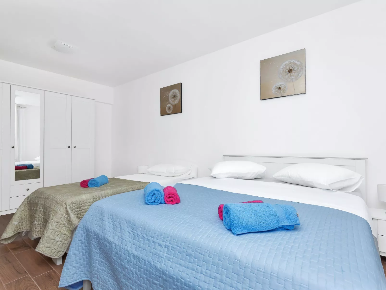 Villa Infinite mit Schwimmbad und Meerblick - Binnen