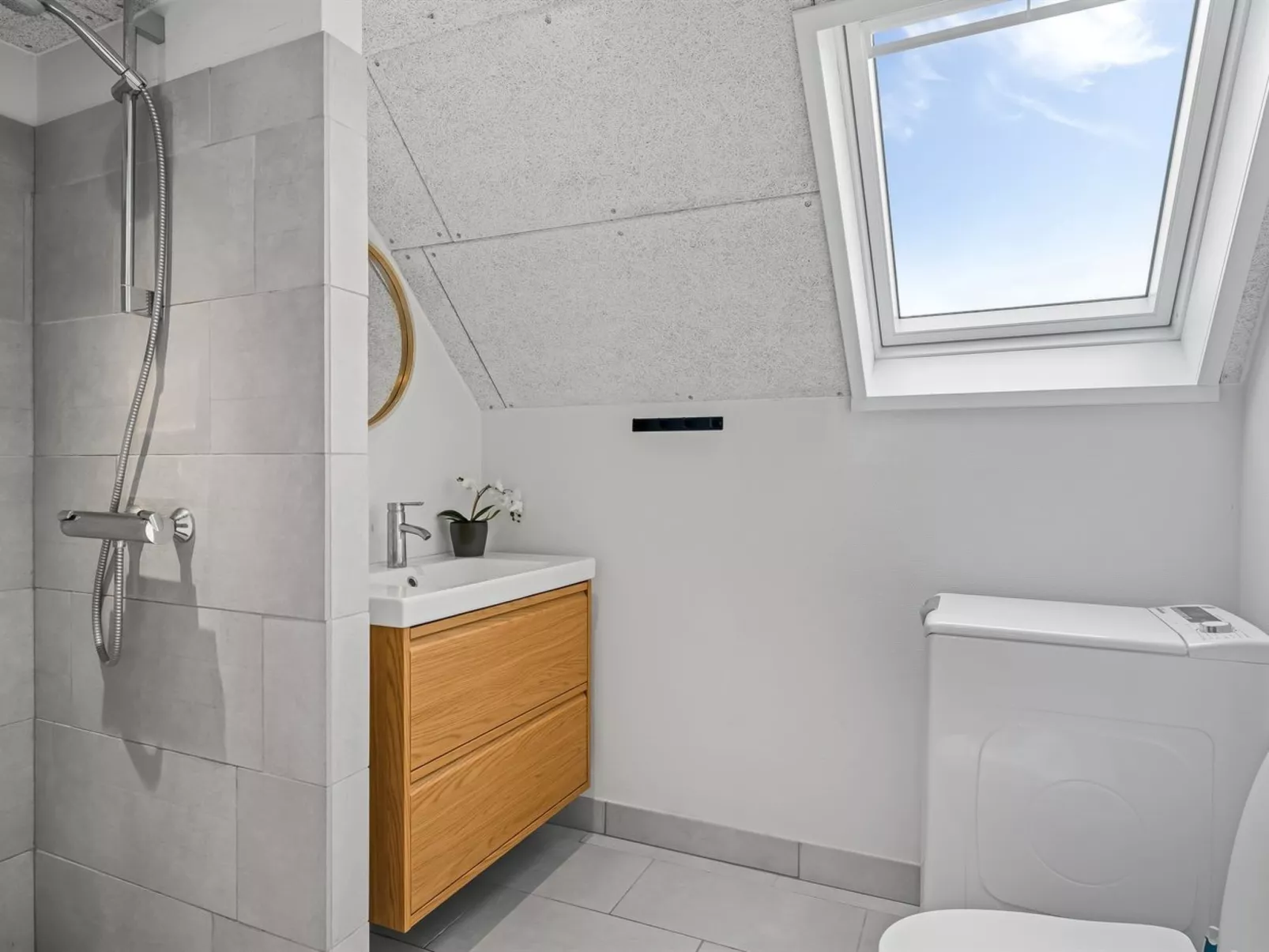 "Launo" - 300m from the sea - Binnen