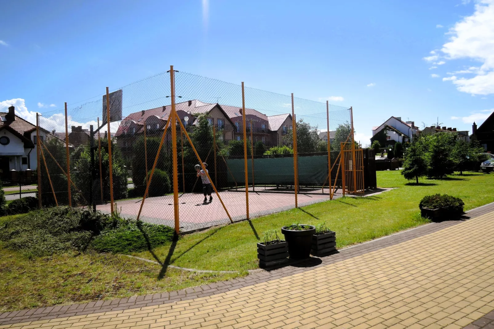 Domki wypoczynkowe - Promyczek - Tuinen zomer