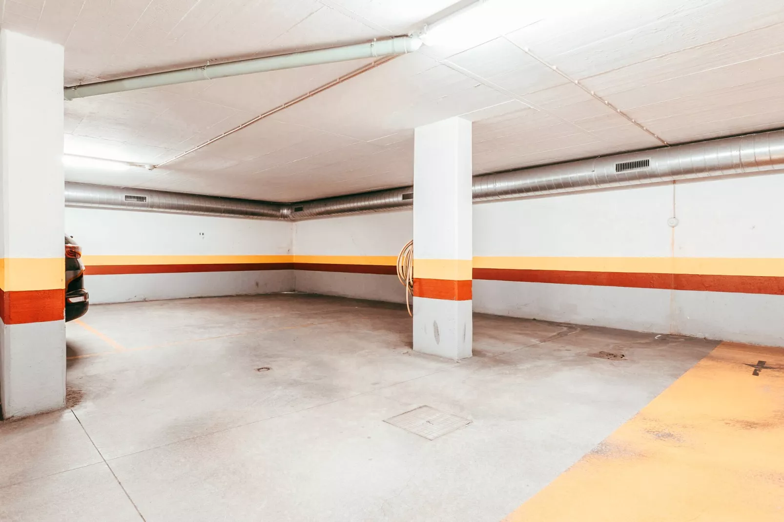 Modern & Elegant 2 bedroom in Amadora by GT House-Image-tags.garage