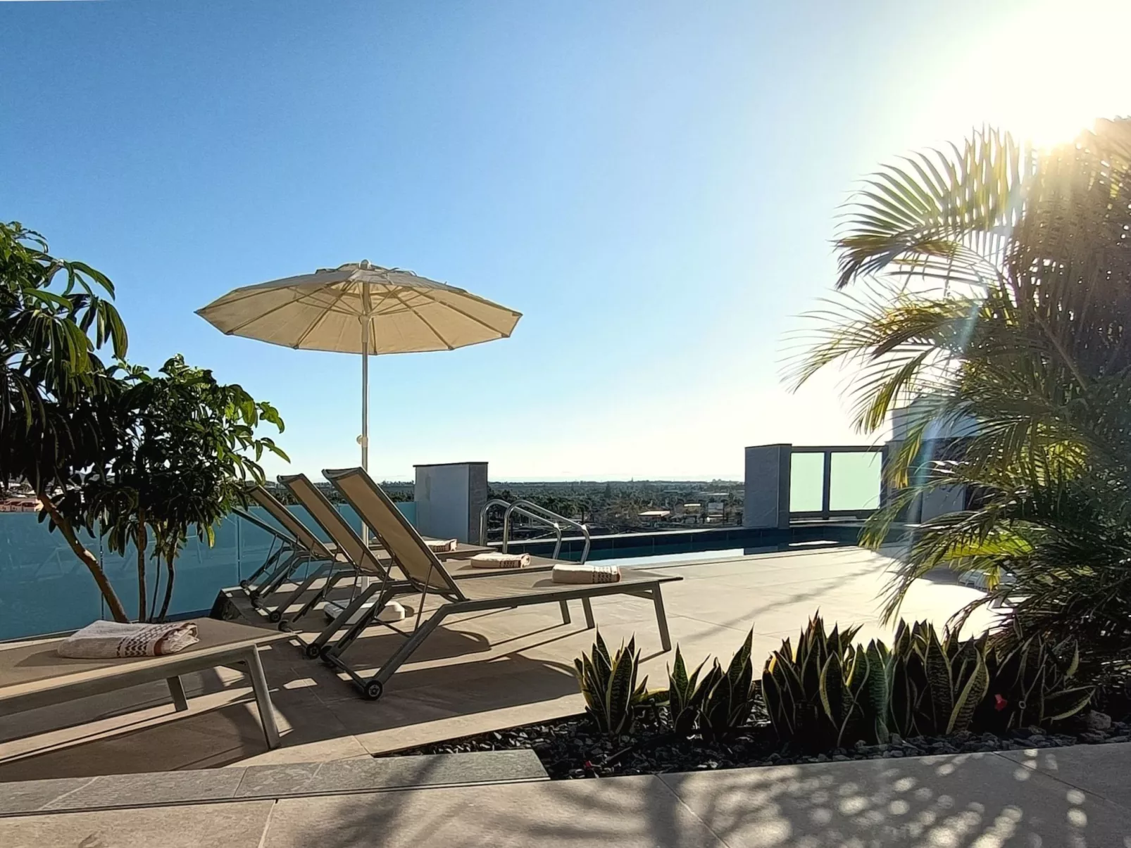 Atemberaubende Villa mit passender Aussicht - Image-tags.info