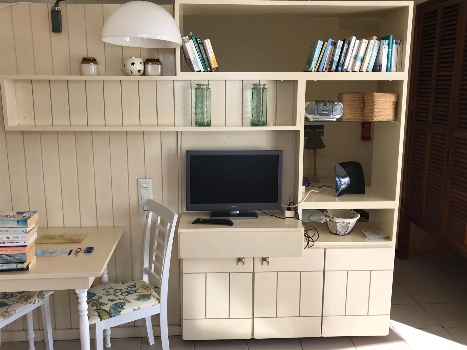 Mit Blick auf das Wasser - Image-tags.info