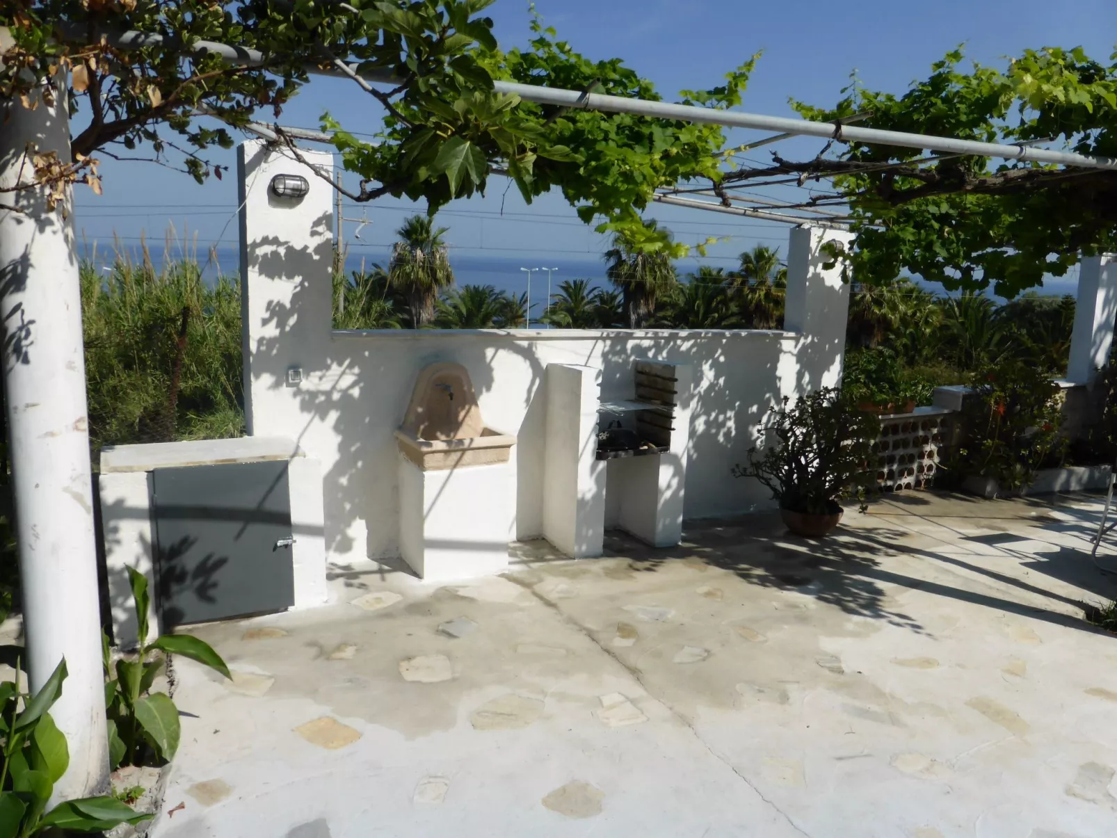 Ferienvilla bei Tropea mit Blick auf das Meer und die liparischen Inseln - Image-tags.info
