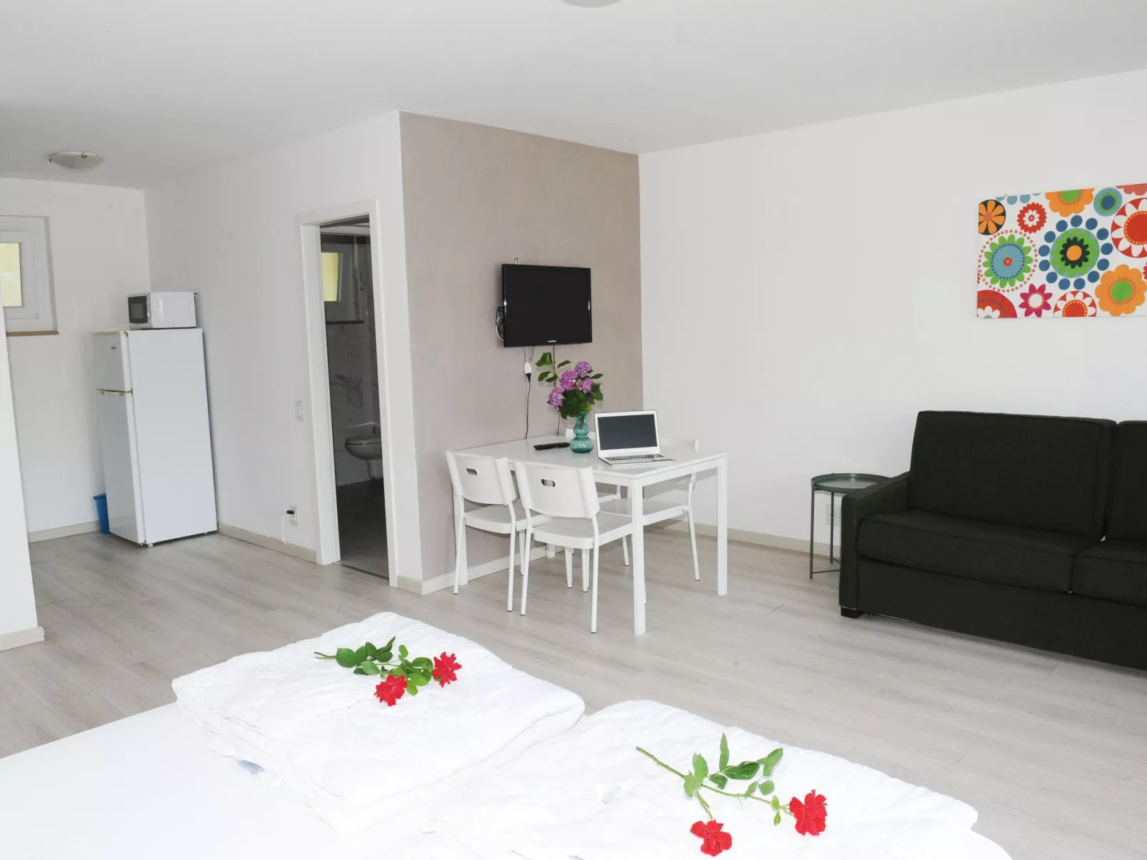 Studio mit Seeblick, BBQ und Gemeinschaftspool - Image-tags.info