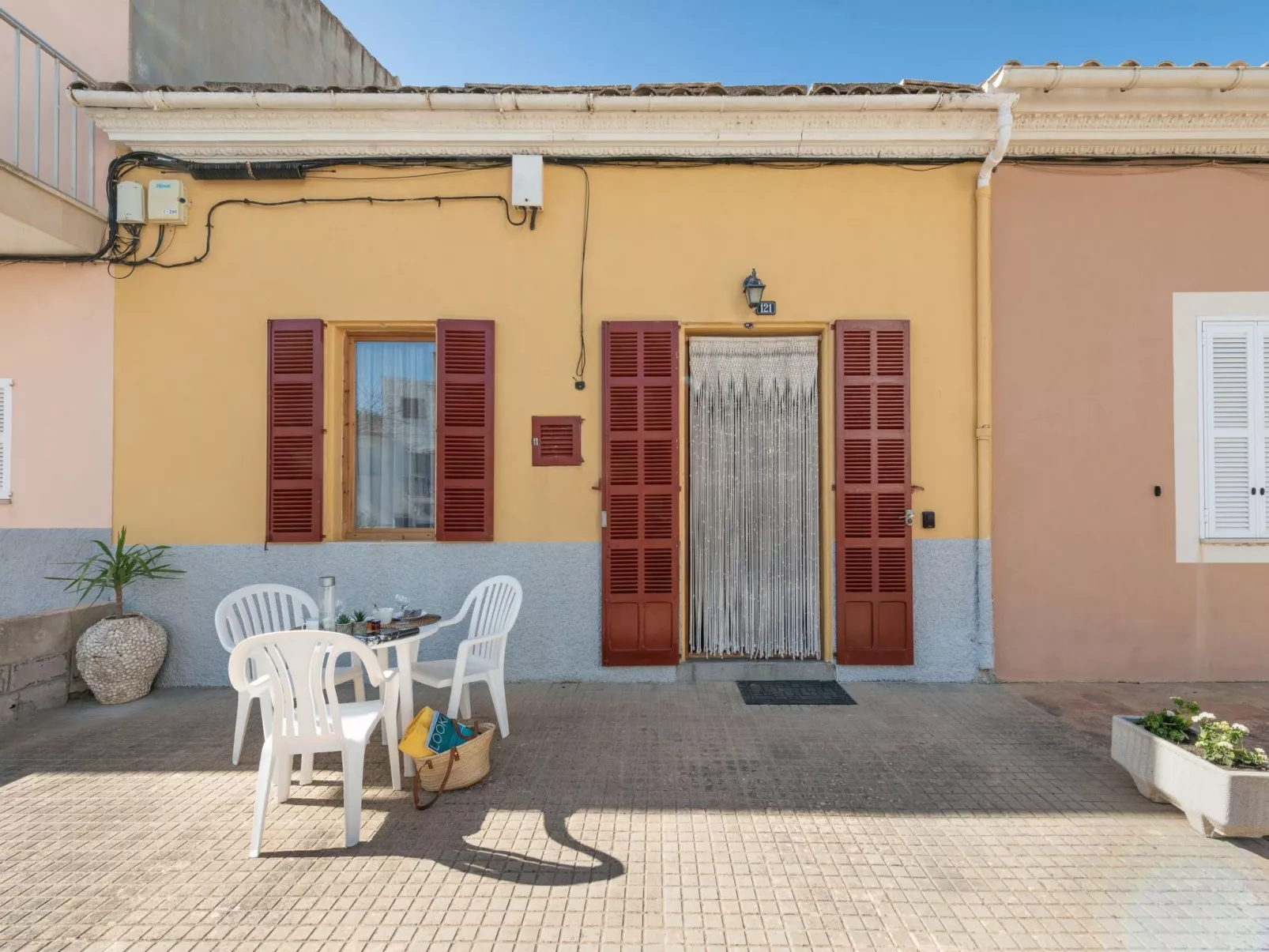 Gemütliches Stadthaus am Strand, 100 m vom Strand von Can Picafort entfernt - Image-tags.info
