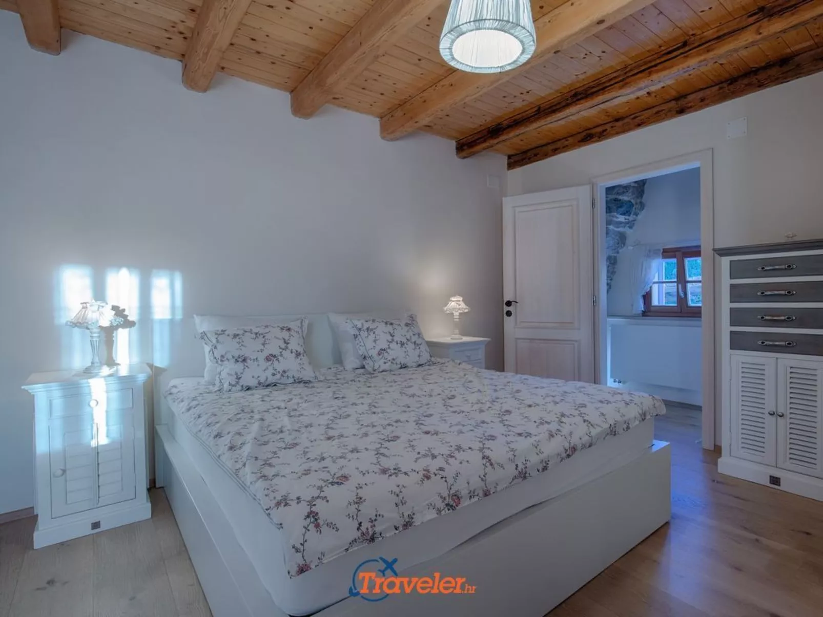 Schöne Steinvilla mit beheiztem Pool und Sauna - Image-tags.info