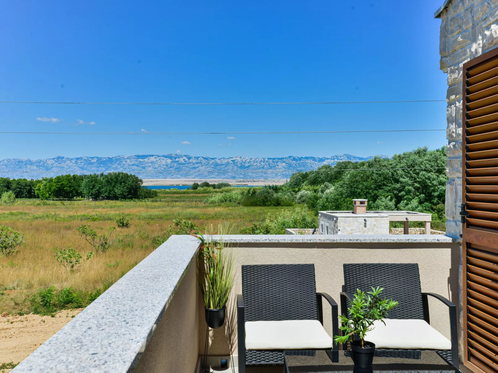 Neue Luxusvilla mit Schwimmbad, Sauna - Image-tags.info