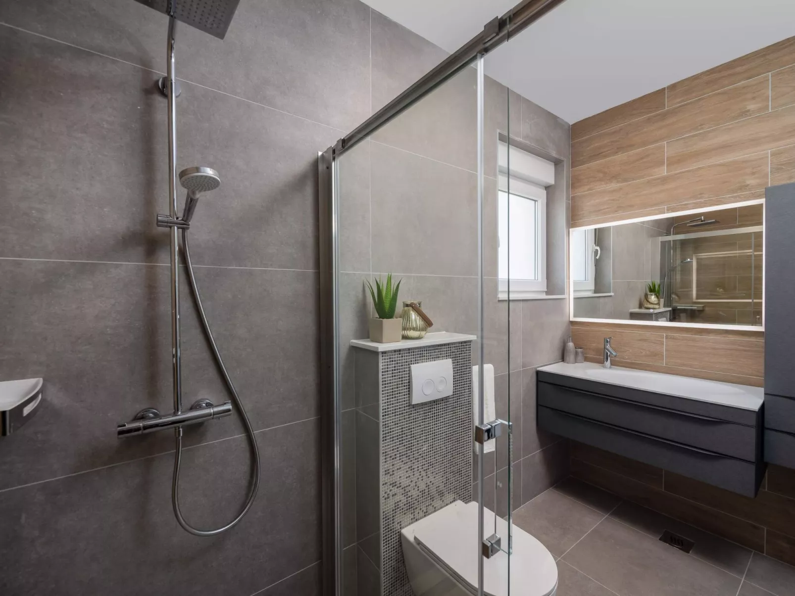 Villa in Strandnähe, Pool, Kinderspielplatz - Image-tags.info