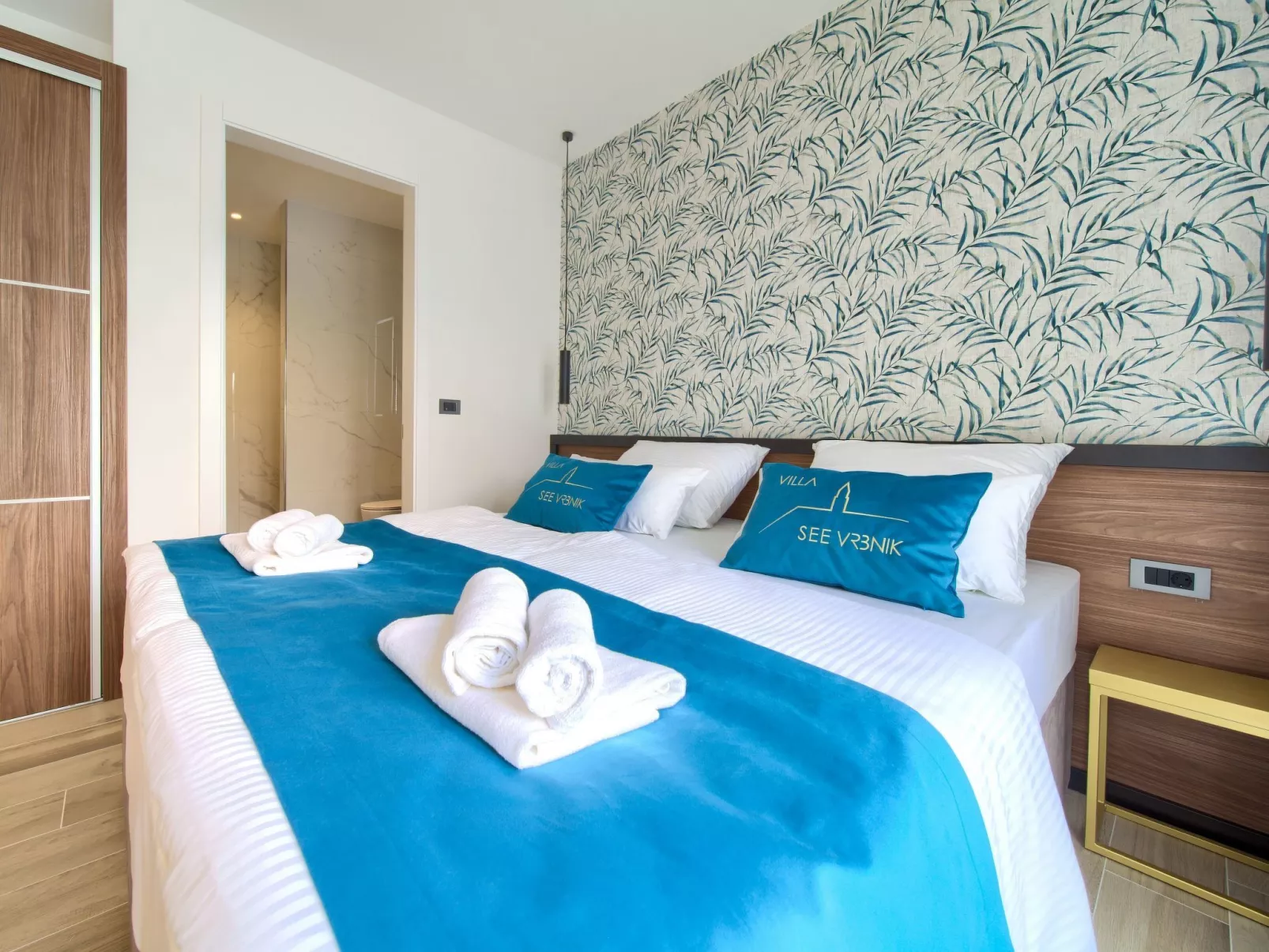 Luxuriöse Villa mit Pool und fantastischem Meerblick - Image-tags.info