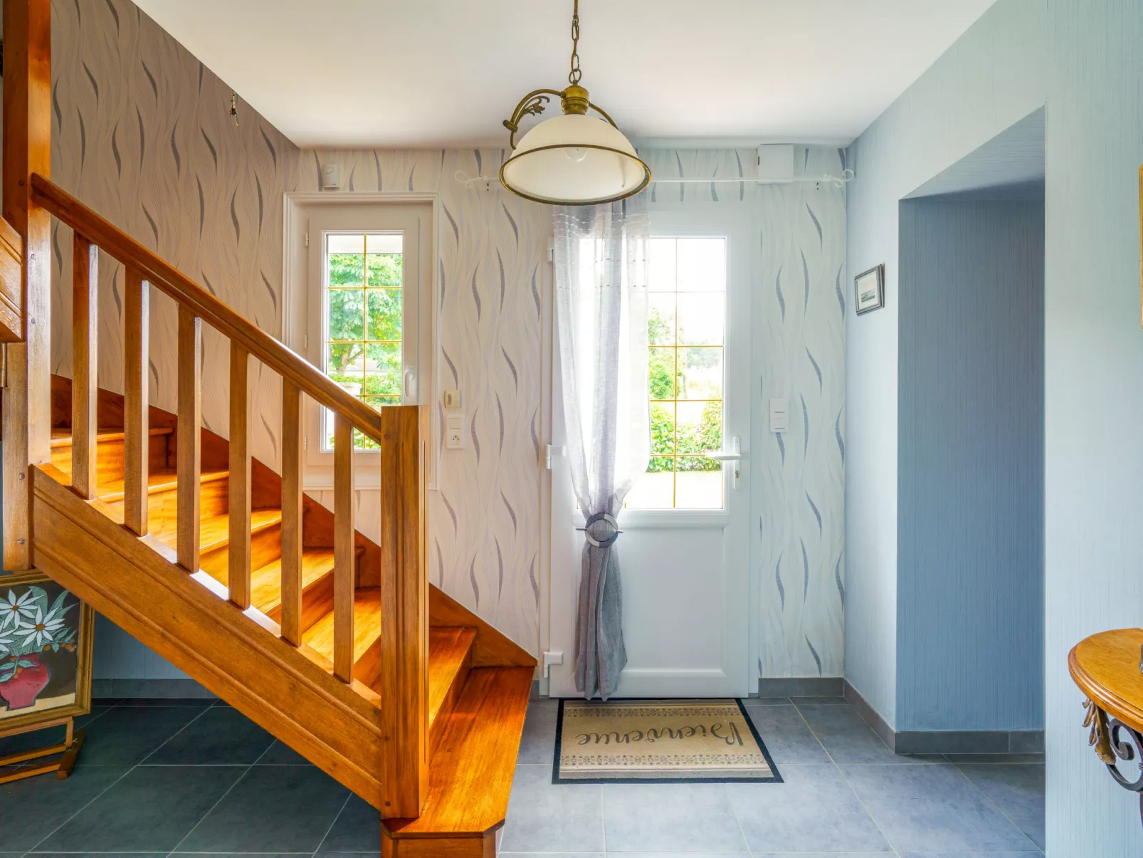 Les Volets Rouges - Binnen