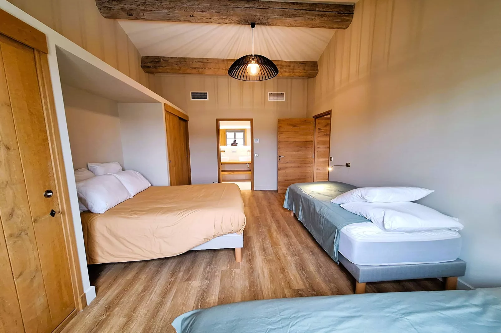 Le Mas Sorella – Votre Évasion Provençale au Cœur des Alpilles-Slaapkamer