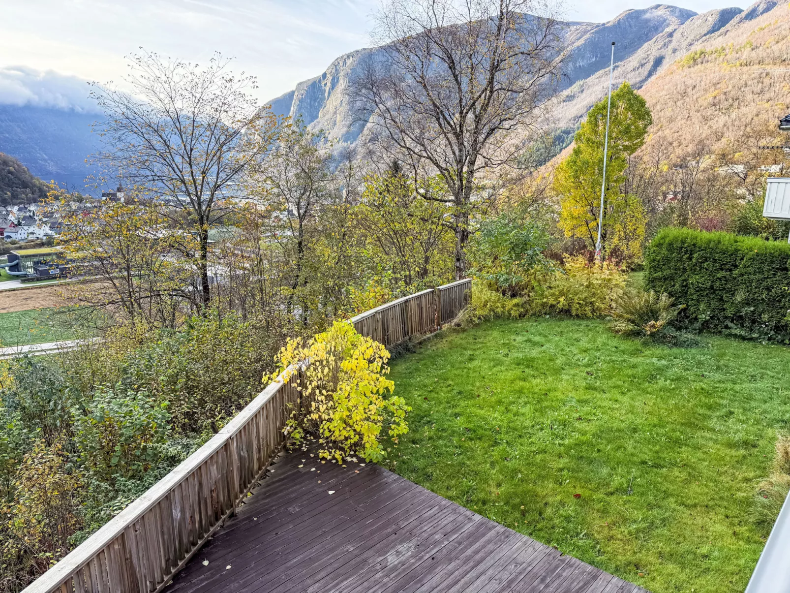 Høyanger Panorama - Buiten