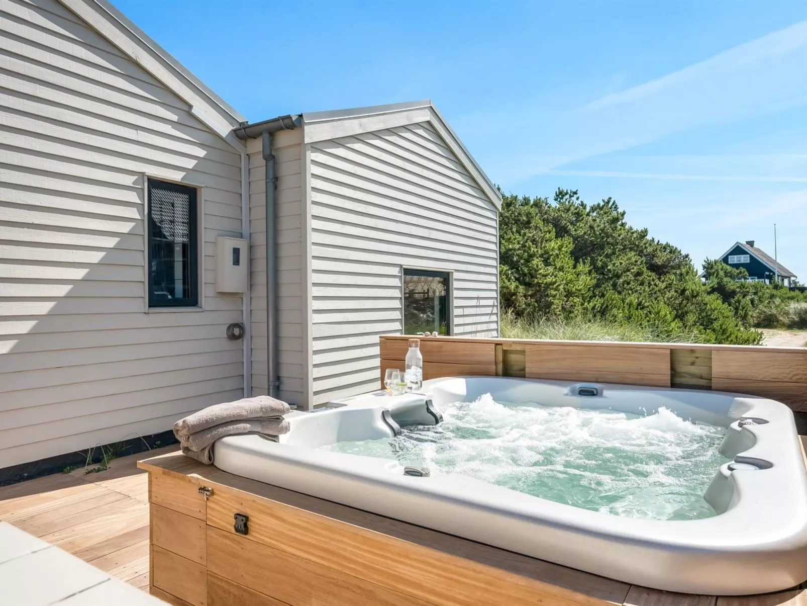 "Sointu" - 300m from the sea - Binnen