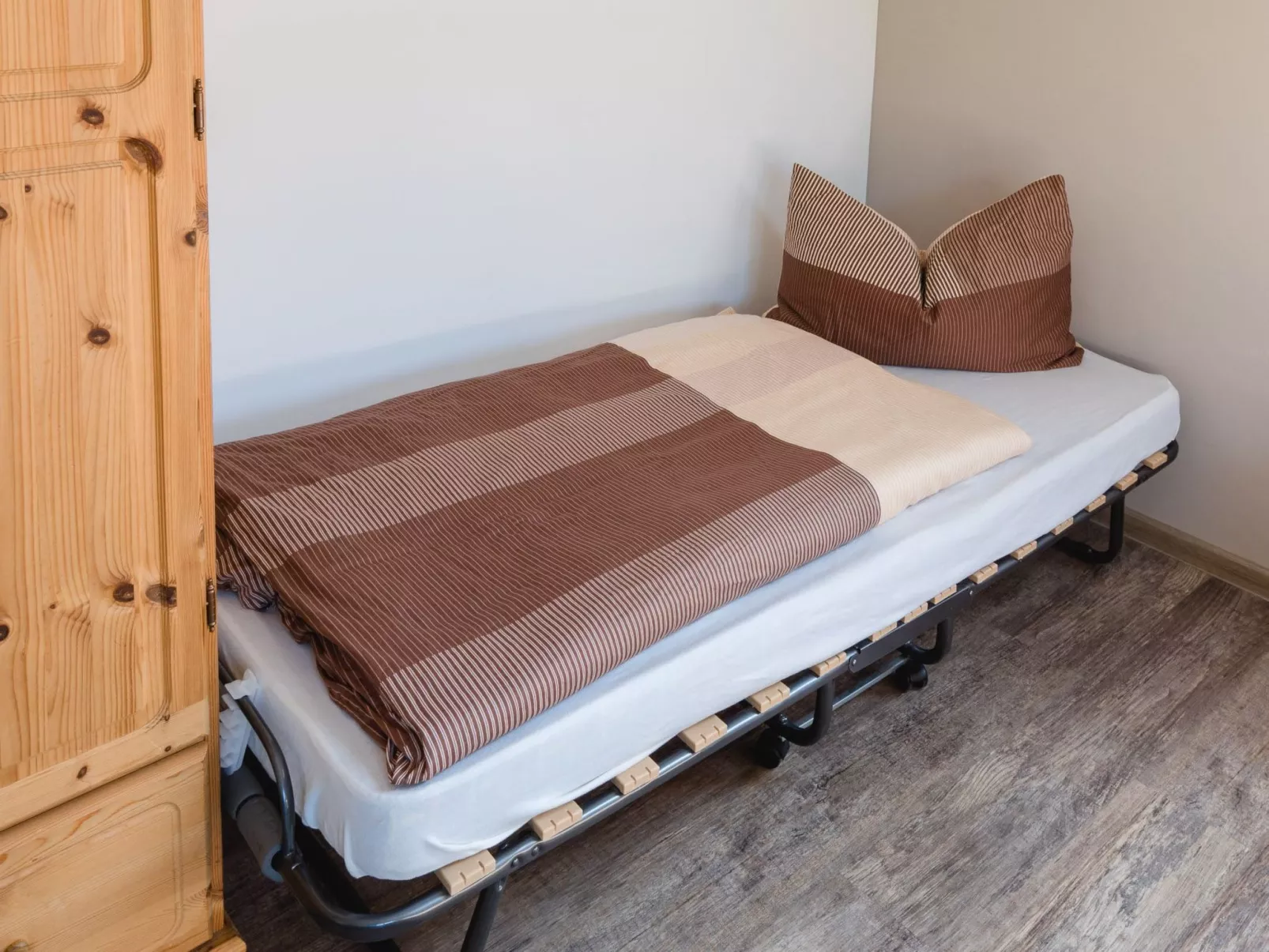 Mit Parkplatz und Fahrradunterstellmöglichkeit mit Balkon nah am Wald - Image-tags.info