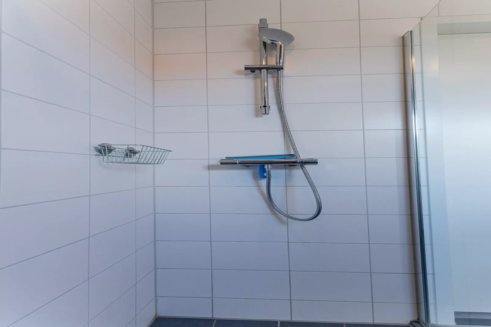 Zonnedorp 7 De Meerpaal in Renesse | Comfortable holiday house close to the beach - Badkamer