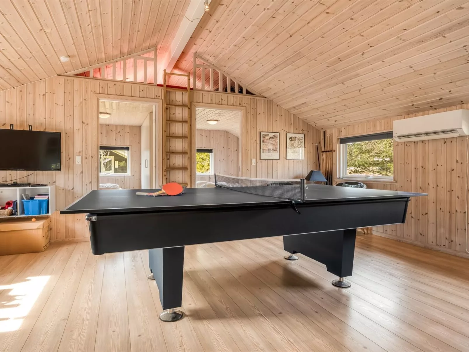 "Botwith" - 2.8km from the sea - Binnen