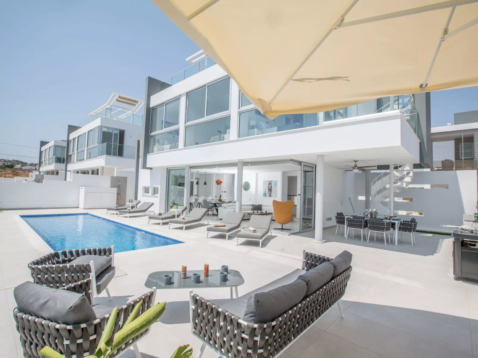 Haus in Pernera mit Bi-Fold Patio - Image-tags.info