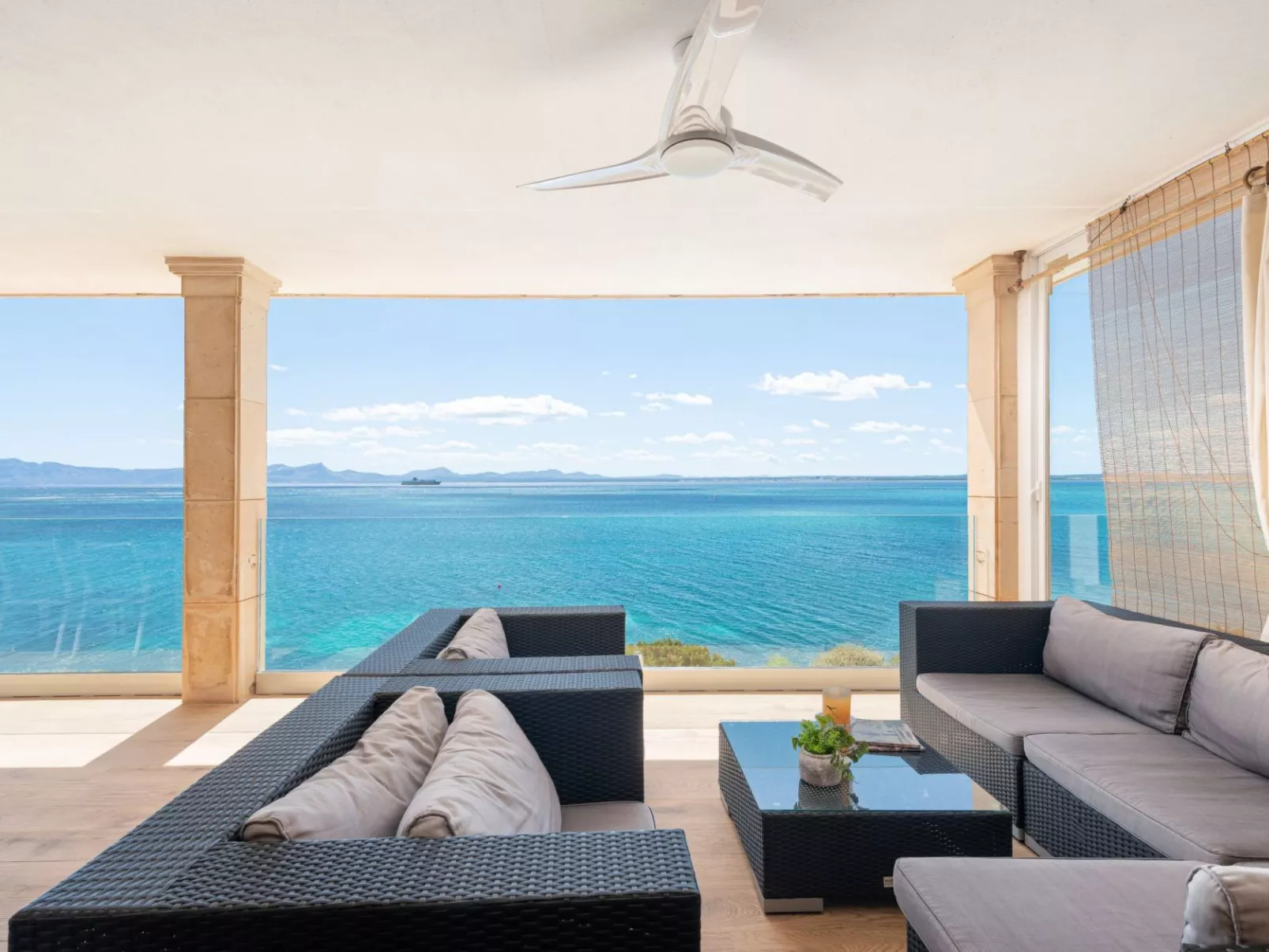 Verträumte Villa mit privatem Pool und Liegewiese - Image-tags.info