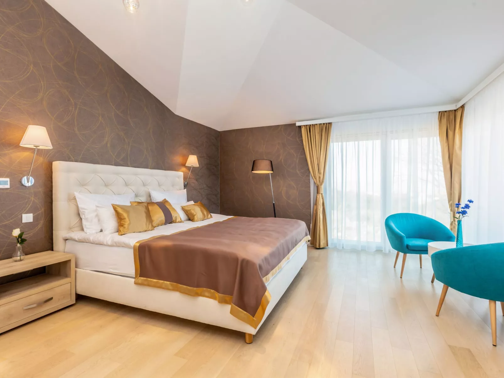 Schöne Villa in einer ruhigen Umgebung mit Pool - Image-tags.info