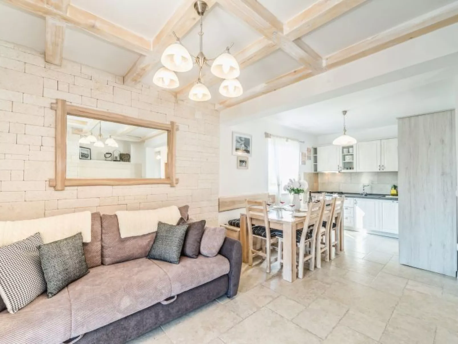 Villa mit beheiztem Pool, schöne Aussicht, Strandnähe - Image-tags.info