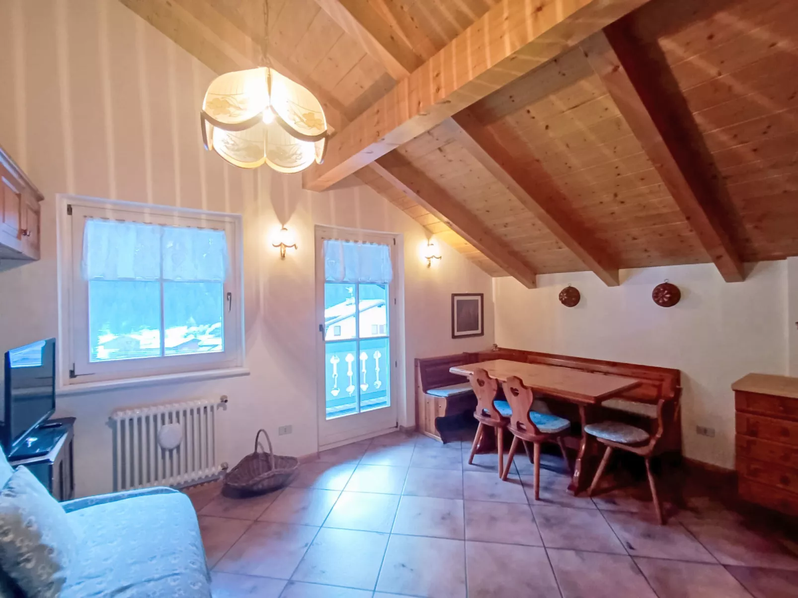 Cesa sot Larsec - Binnen