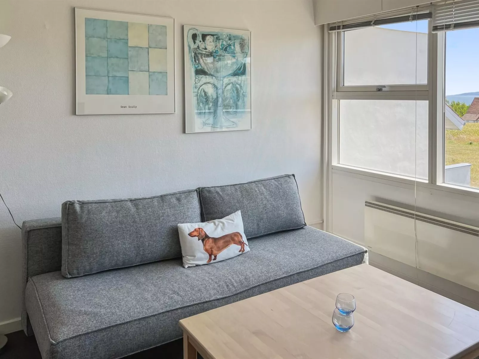 "Kirsti" - 300m from the sea - Binnen